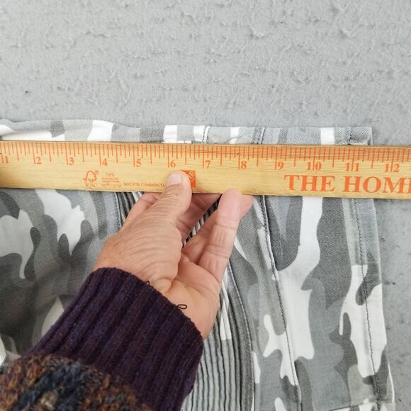 XRAY Jeans Shorts Mens 36 Gray Camo Denim Moto Biker Stretch Ribbed Five Pocket - Picture 14 of 16